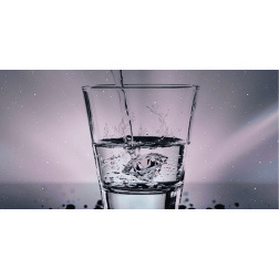 La théorie du verre d’eau ou la disparition lente du service en restauration, par Sylvain Drouin
